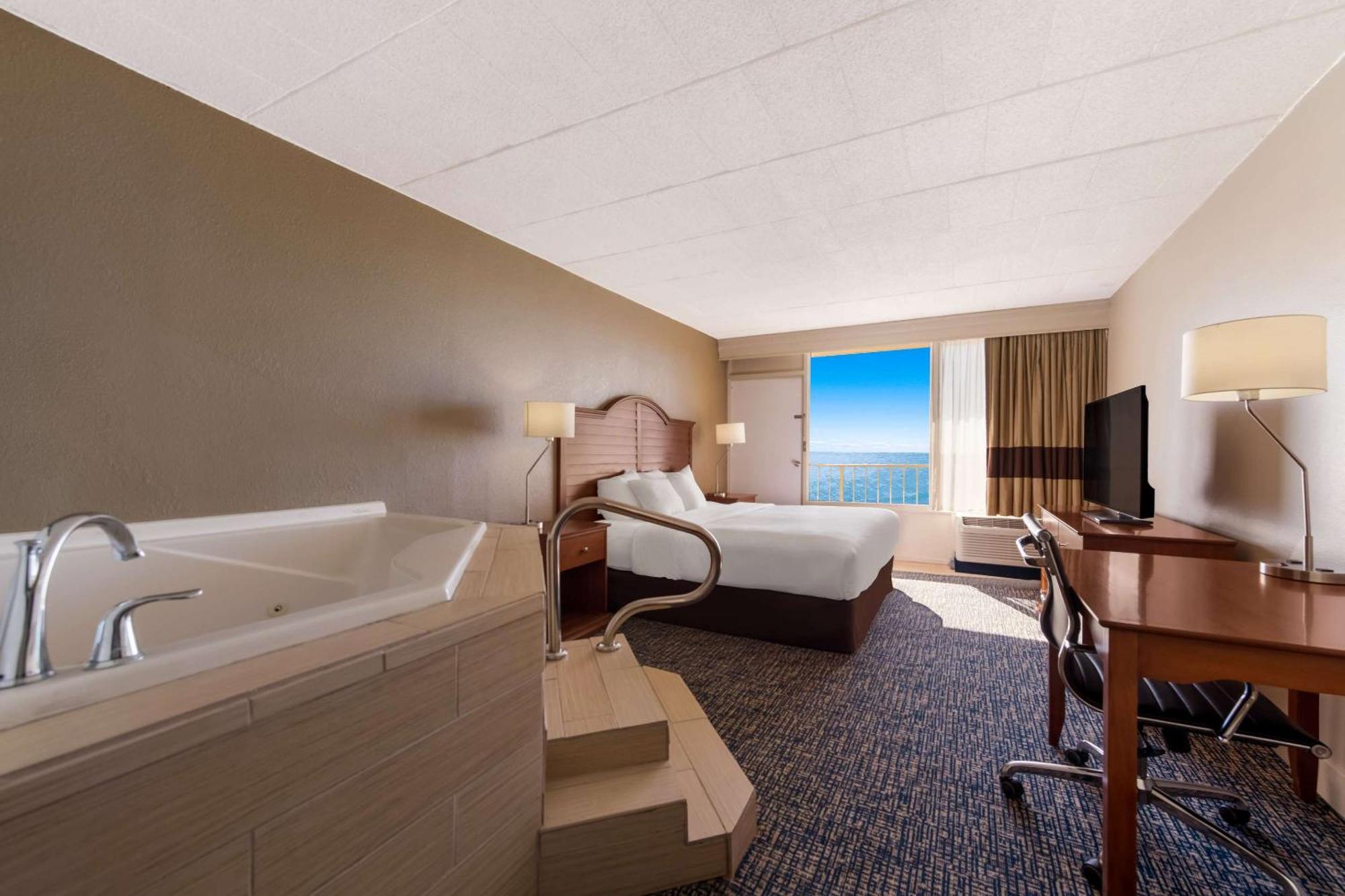 Comfort Inn South Oceanfront Nags Head Exterior photo